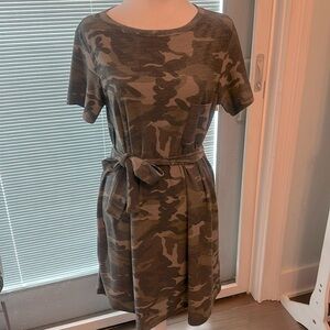 Adorable Camo T shirt dress!